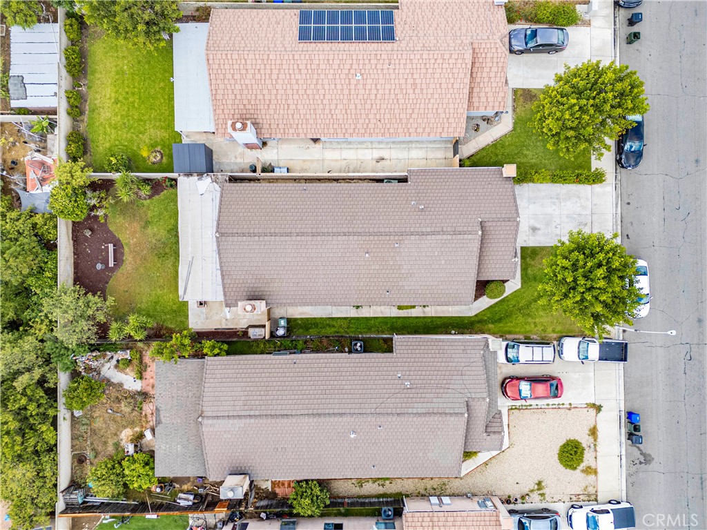 https://media.crmls.org/medias/e50ae917-5921-450f-95ac-867d2ac3f90e.jpg?preset=X-Large