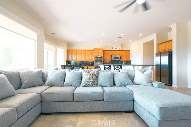 Detail Gallery Image 23 of 72 For 23 Volta Del Tintori St, Lake Elsinore,  CA 92532 - 5 Beds | 3 Baths