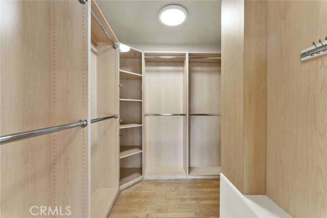 Detail Gallery Image 20 of 32 For 2412 Jupiter, Los Angeles,  CA 90046 - 6 Beds | 5 Baths