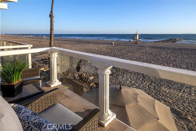 Detail Gallery Image 30 of 51 For 4005 Seashore, Newport Beach,  CA 92663 - 8 Beds | 5 Baths