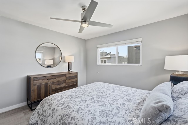 Detail Gallery Image 24 of 59 For 116 5th Place, Manhattan Beach,  CA 90266 - 5 Beds | 3 Baths