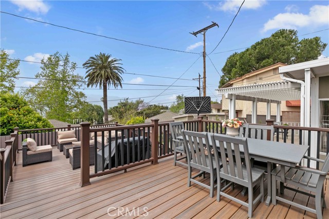 3348 Burritt Way, La Crescenta CA: https://media.crmls.org/medias/e50e0421-47da-4a35-9cb1-00191fa4ef5b.jpg