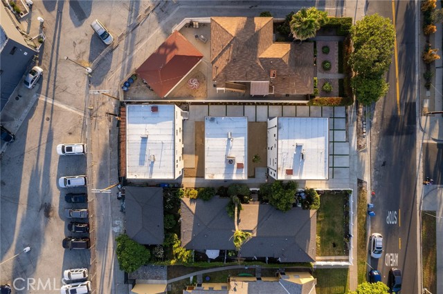 Detail Gallery Image 17 of 47 For 6082 W 18th St, Los Angeles,  CA 90035 - – Beds | – Baths