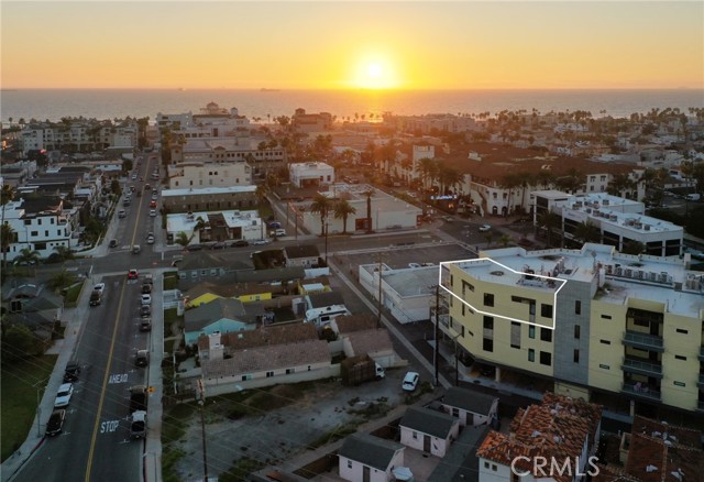 Front Image Thumbnail for CROC26087051