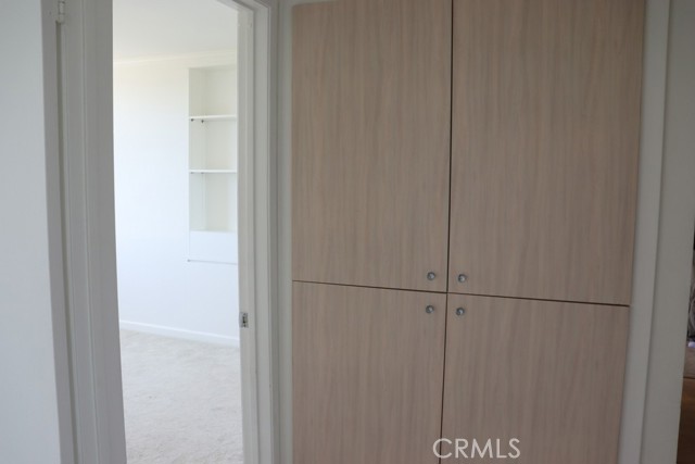 2385 Roscomare Road, Bel Air CA: https://media.crmls.org/medias/e50f547b-c1b8-4aee-afab-88dbfe9fa291.jpg