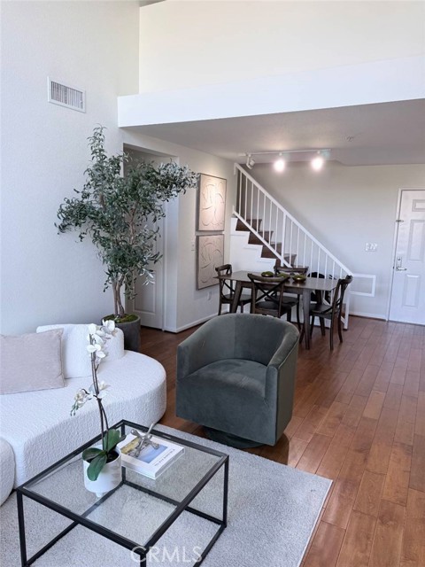 Front Image Thumbnail for CRPW26046139