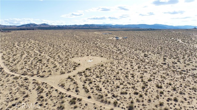 0 Listen Road, Johnson Valley CA: https://media.crmls.org/medias/e50ff1b2-f4fe-4cc0-8b81-3a3d95750cf5.jpg