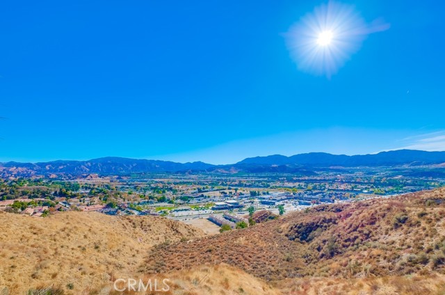 Detail Gallery Image 74 of 75 For 18556 Olympian Ct, Canyon Country,  CA 91351 - 3 Beds | 2/1 Baths