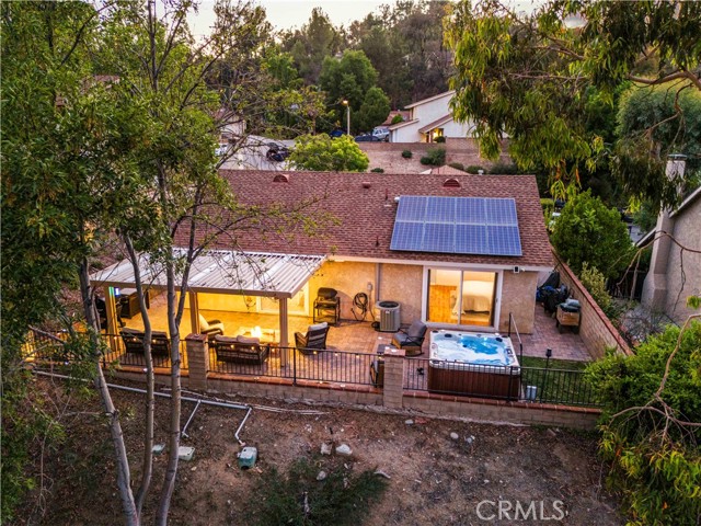 21742 Grovepark Drive, Saugus CA: https://media.crmls.org/medias/e5107a58-c2ff-49ba-9e60-bd704f898085.jpg