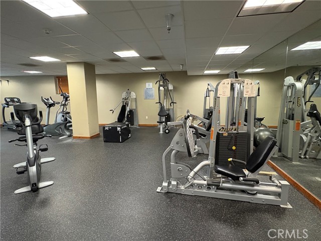 4050 Glencoe Avenue, Marina del Rey CA: https://media.crmls.org/medias/e510e7d5-a9cd-4bfe-8c5f-937f64c32354.jpg