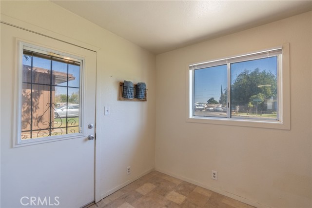 Detail Gallery Image 13 of 23 For 2207 Meadowbrook Ave, Merced,  CA 95348 - 3 Beds | 1 Baths