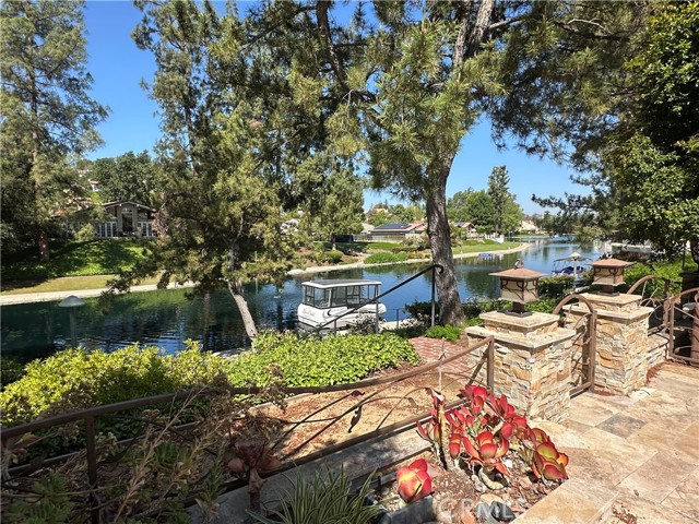 23128 PARK SORRENTO, Calabasas CA: https://media.crmls.org/medias/e5122ea0-4a26-4b43-9e2e-aa97f48da83f.jpg