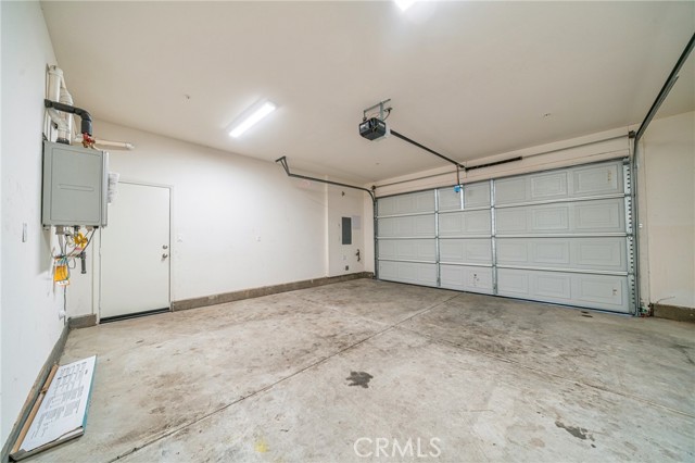 Detail Gallery Image 8 of 25 For 3524 Smith St, Jurupa Valley,  CA 92509 - 4 Beds | 2 Baths