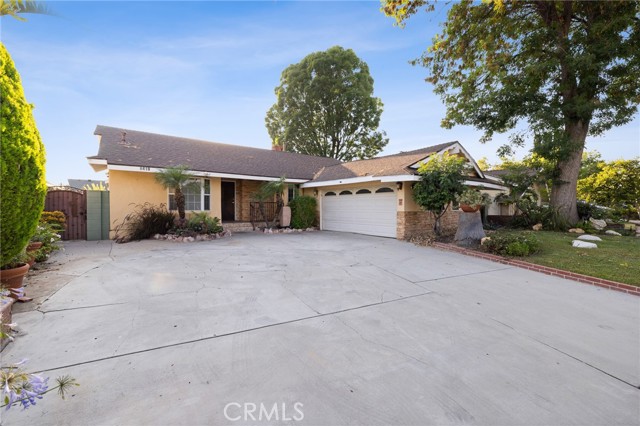 8419 Yolanda Avenue, Northridge CA: https://media.crmls.org/medias/e5146a39-5418-4acb-87ab-ae6b5076c2a1.jpg