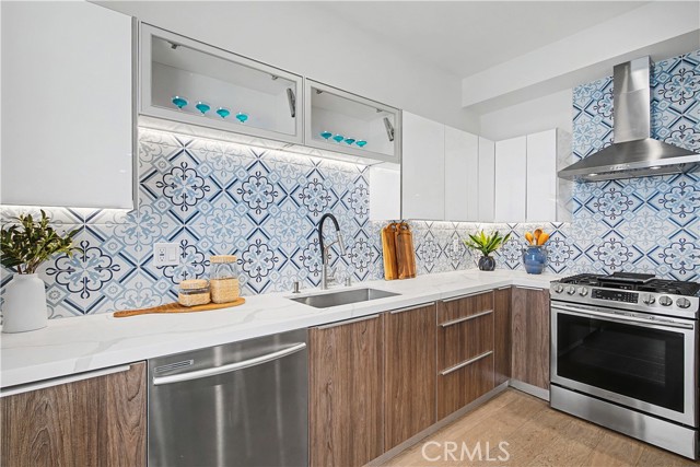 Detail Gallery Image 12 of 31 For 3981 Moore St #101,  Los Angeles,  CA 90066 - 2 Beds | 2 Baths