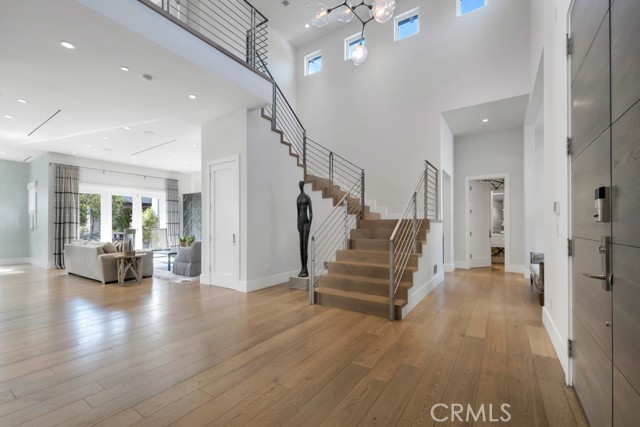 Detail Gallery Image 6 of 75 For 17950 Rancho St, Encino,  CA 91316 - 5 Beds | 6 Baths