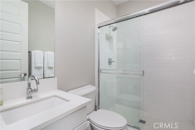 Detail Gallery Image 16 of 24 For 72 Ebb Tide Cir, Newport Beach,  CA 92663 - 3 Beds | 3/1 Baths