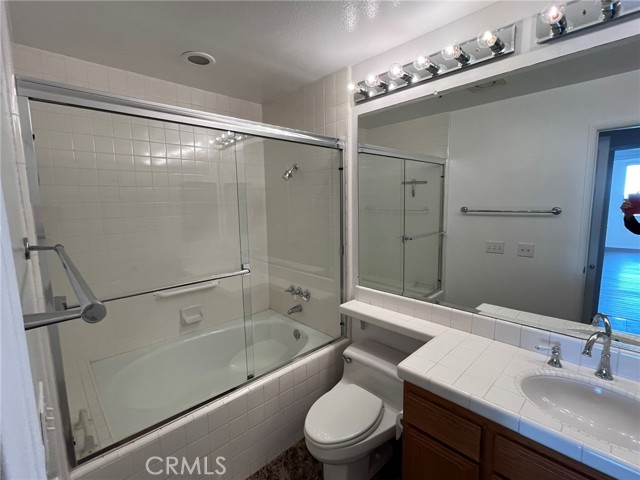 Detail Gallery Image 42 of 69 For 230 Lille Lane 212, Newport Beach,  CA 92663 - 2 Beds | 2 Baths