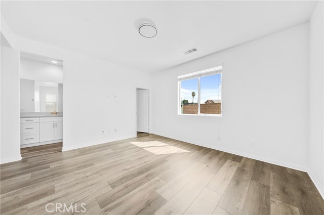Detail Gallery Image 5 of 39 For 3476 Smith St, Jurupa Valley,  CA 92509 - 4 Beds | 2 Baths