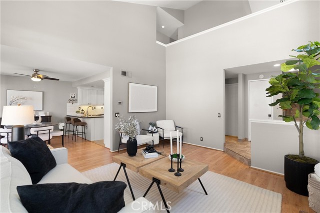 8 Geranium, Rancho Santa Margarita CA: https://media.crmls.org/medias/e5173e61-167e-4df2-a03f-58e96abd7f83.jpg