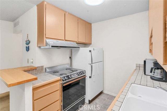 Detail Gallery Image 11 of 53 For 576 N Bellflower Bld #205,  Long Beach,  CA 90814 - 1 Beds | 1 Baths