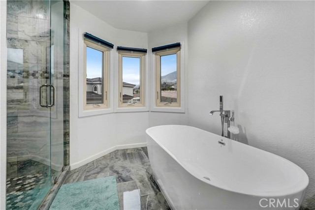 4975 Ginger Court, Rancho Cucamonga CA: https://media.crmls.org/medias/e517a748-549e-43b7-9ef2-3a4d7a982896.jpg