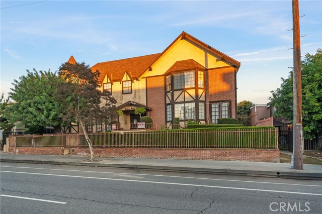 Detail Gallery Image 2 of 27 For 9210 Van Nuys Bld #14,  Panorama City,  CA 91402 - 2 Beds | 1/1 Baths