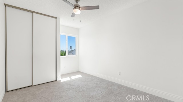 Image 21 of 41 For 12283 Mint Ct