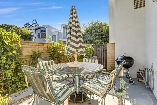 4771 La Villa Marina #L, Marina del Rey CA: https://media.crmls.org/medias/e518d0a5-43e9-4090-9af9-d32d7688edf0.jpg