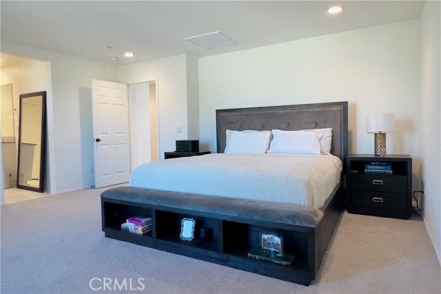 45617 6th E Street, Lancaster CA: https://media.crmls.org/medias/e51a4399-bdf1-48f3-8043-62ffdba99d0c.jpg