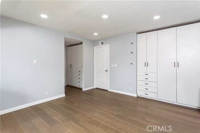 2750 San Carlos Lane, Costa Mesa CA: https://media.crmls.org/medias/e51b44cb-f7b6-4e94-9655-ae7e58036994.jpg