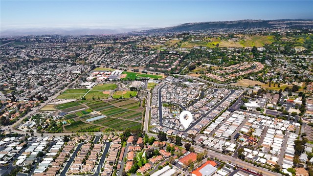 26288 Meadow Dr, San Juan Capistrano CA: https://media.crmls.org/medias/e51b7889-1654-4a1c-91e8-7b0da0040d5a.jpg
