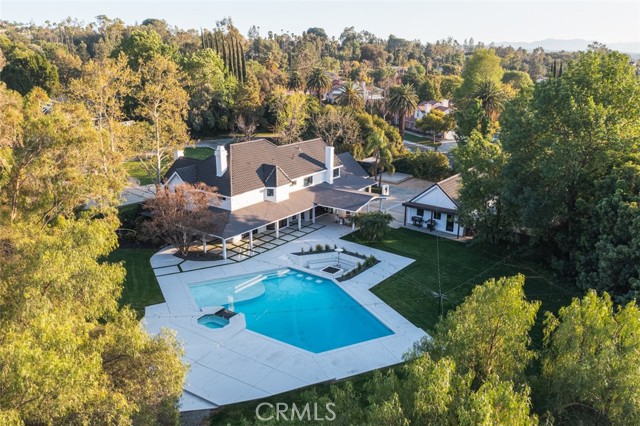 E51c9871 Ae53 4c28 A6fe F8361523a344