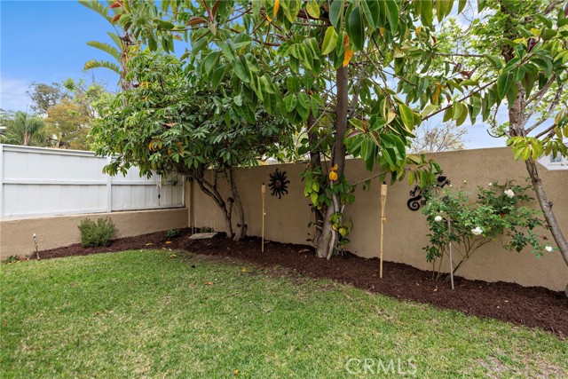30 Calle Estero, Rancho Santa Margarita CA: https://media.crmls.org/medias/e51cf6fd-3806-4b48-98a3-55d012d21925.jpg