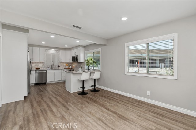 1837 N Studebaker Road, Long Beach CA: https://media.crmls.org/medias/e51d2725-0d65-49f9-aae7-fb3ae66fb54d.jpg
