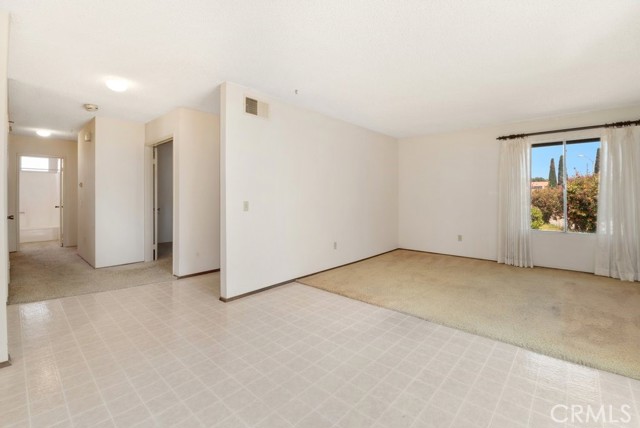 Detail Gallery Image 10 of 26 For 2740 Whitney St, San Diego,  CA 92111 - 3 Beds | 2 Baths