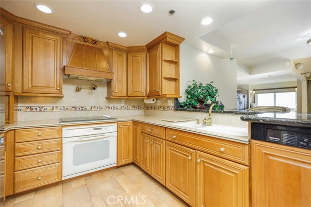 Detail Gallery Image 16 of 42 For 525 E Seaside Way #807,  Long Beach,  CA 90802 - 2 Beds | 1/1 Baths