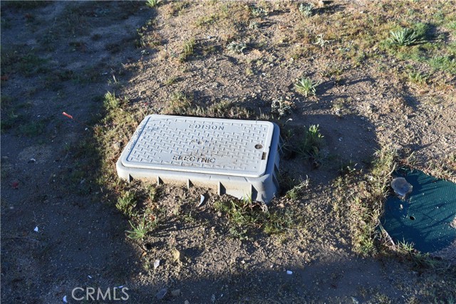 Detail Gallery Image 4 of 13 For 14167 Polly Ct, Helendale,  CA 92342 - – Beds | – Baths