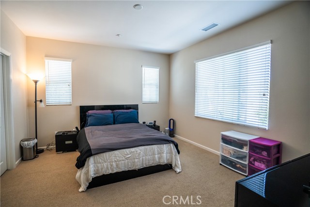 2303 Jefferson Street, Torrance CA: https://media.crmls.org/medias/e51f6024-979e-4ede-9b21-ca74aa02849a.jpg