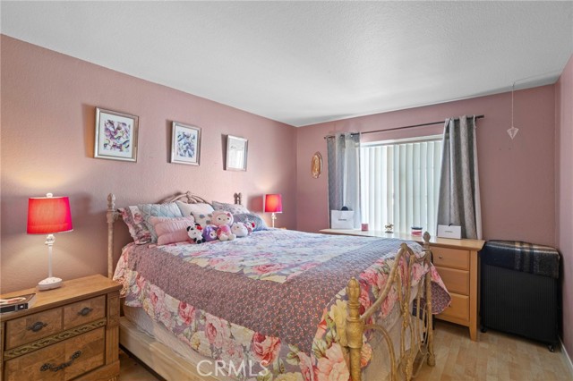 Detail Gallery Image 15 of 30 For 12650 Cobalt, Victorville,  CA 92392 - 3 Beds | 2/1 Baths