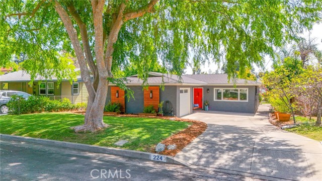 Detail Gallery Image 3 of 47 For 224 Railway St., San Dimas,  CA 91773 - 3 Beds | 1 Baths