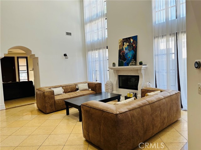 Detail Gallery Image 14 of 62 For 16806 Addison St, Encino,  CA 91436 - 5 Beds | 6 Baths