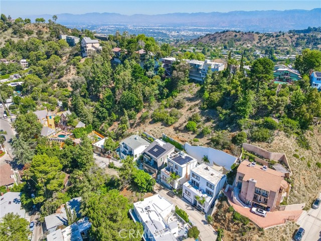 8755 Skyline Drive, Los Angeles, California 90046, 4 Bedrooms Bedrooms, ,4 BathroomsBathrooms,Single Family Residence,For Sale,Skyline,LG24097050