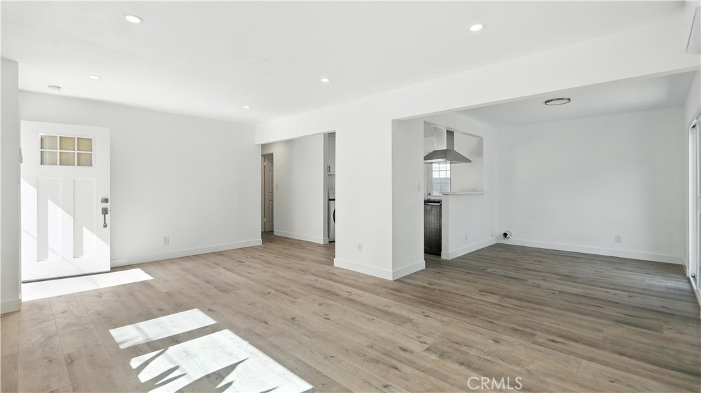 MLS #SB25038235 img 2