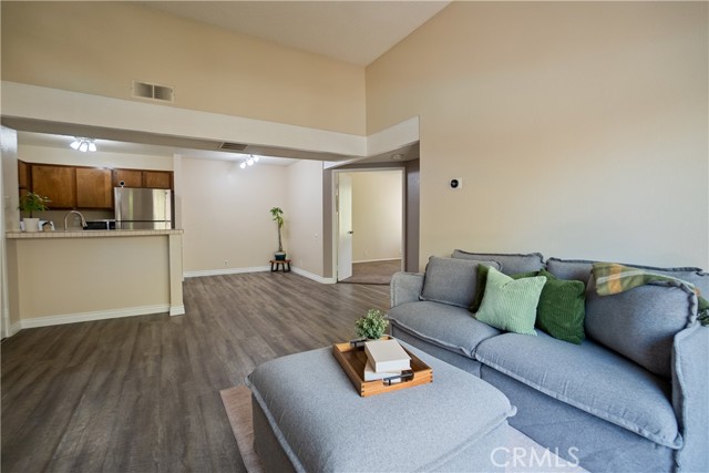 1400 W Edgehill Road, San Bernardino CA: https://media.crmls.org/medias/e52276d5-a657-4024-86f9-918c09ff40d6.jpg