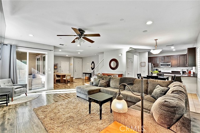 Detail Gallery Image 4 of 23 For 809 Dylan Dr, Upland,  CA 91784 - 4 Beds | 2/1 Baths