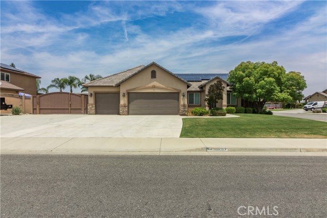 Detail Gallery Image 1 of 1 For 10602 Gavarnie Ct, Bakersfield,  CA 93314 - 3 Beds | 2 Baths