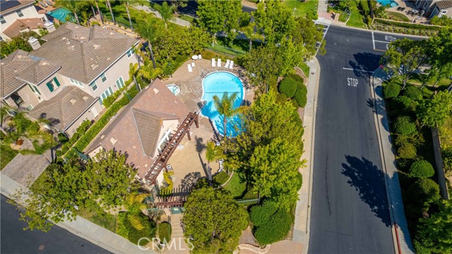 231 Knoll Ridge Road, Simi Valley CA: https://media.crmls.org/medias/e523bb74-6dce-48d3-8ccb-18fd8a201625.jpg