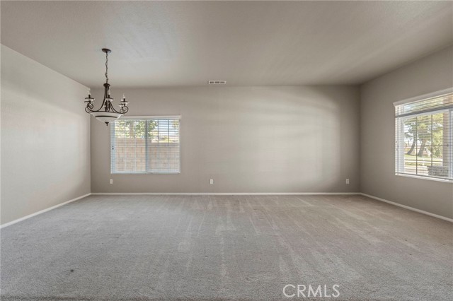 Detail Gallery Image 5 of 29 For 4100 Waterville Ct, Palmdale,  CA 93551 - 6 Beds | 3 Baths