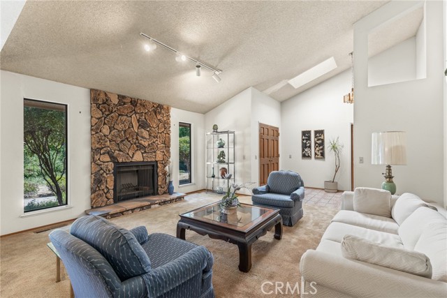 Detail Gallery Image 8 of 43 For 1791 County Road Ff, Willows,  CA 95988 - 4 Beds | 4 Baths